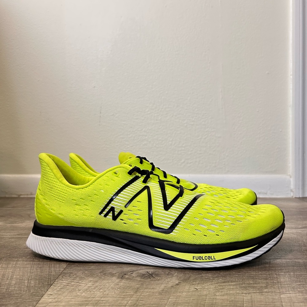 New Balance FuelCell SuperComp Pacer V1 running shoes in Thirty Watt & Black - Picture 3 of 11